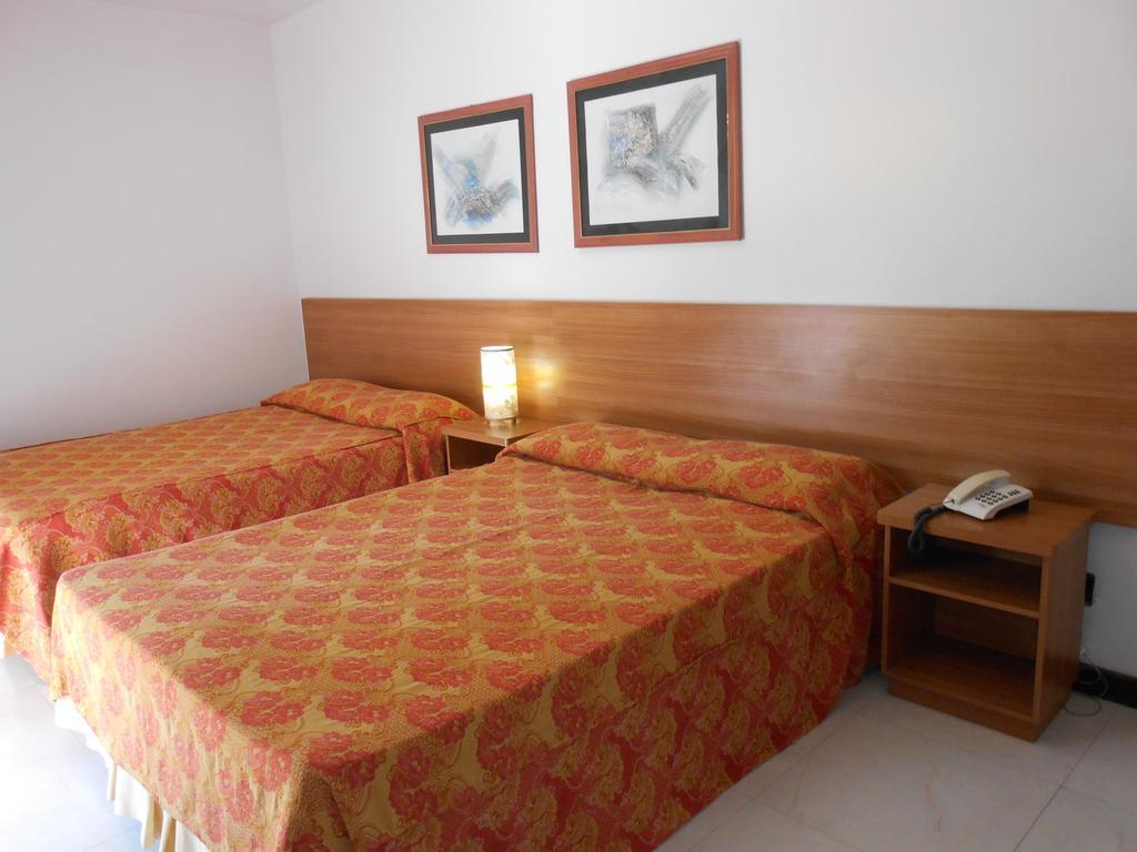 Happy Hotel Girassol Porto Seguro Room photo