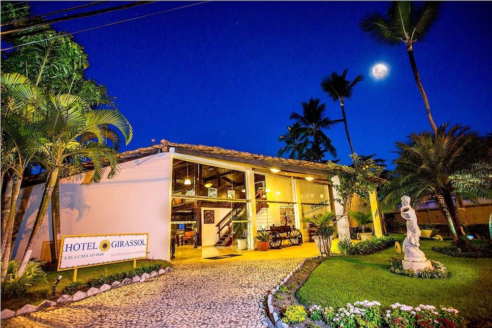 Happy Hotel Girassol Porto Seguro Exterior photo